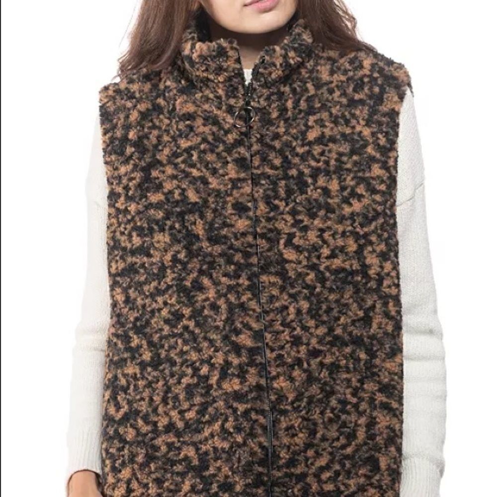 NWT INC Animal-Print Faux-Fur Vest small